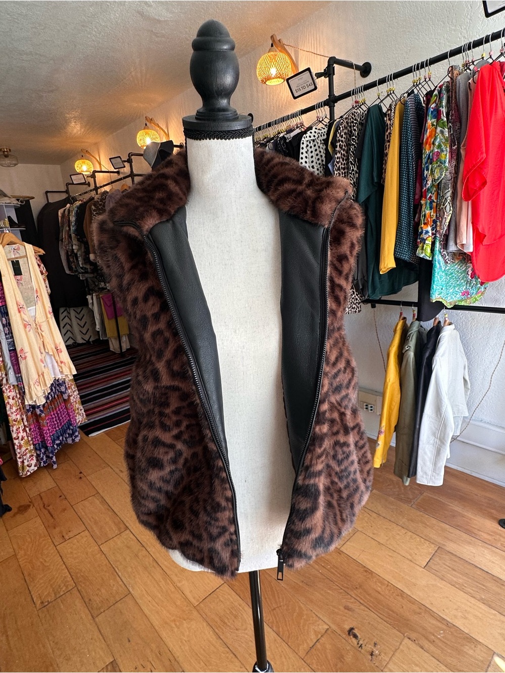 Renuar Chestnut Leopard Faux Fur Zip Vest NWT
